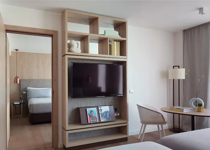 Hotel Me 5*