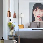 Hotel Me By Meliá 5*
