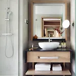 Hotel Me By Meliá 5*