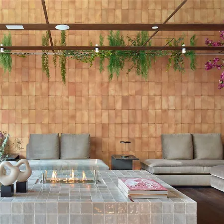 Me 5* برشلونة