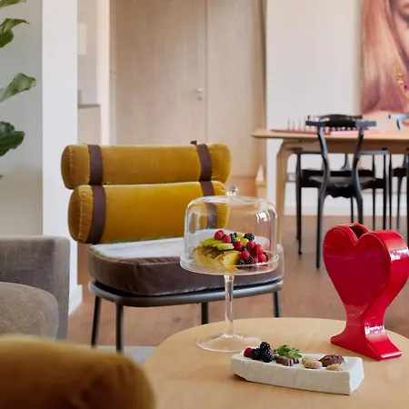 Me By Melia Barcelona 5*